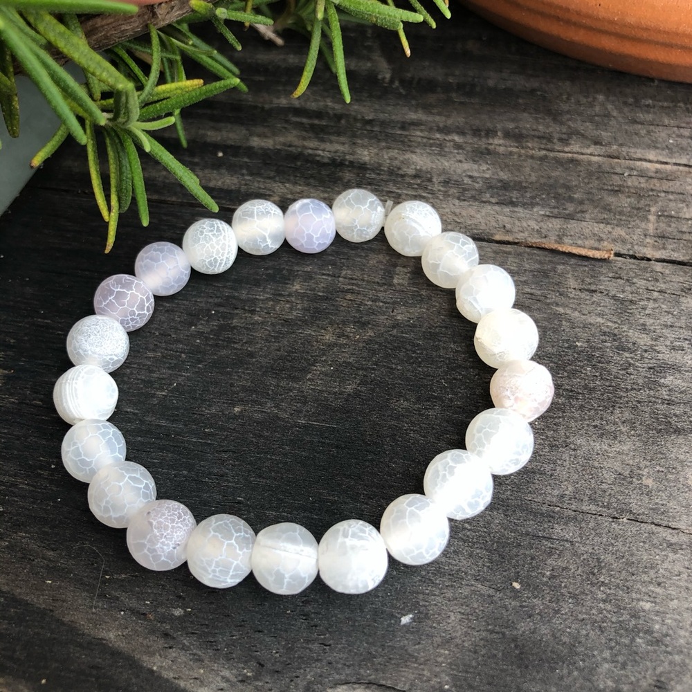 New White Crackle Agate Stretch Bead Bracelet 🤍